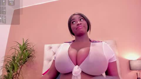 Snapshot of betsybennet chatting on 10.06.25 BETSY online show from 10.06.25