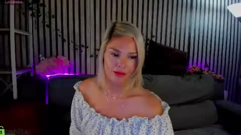 Snapshot of betty_brock chatting on 06.14.26 Betty online show from 06.14.26