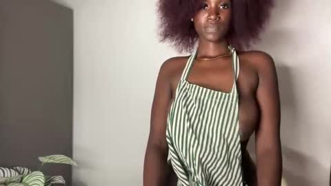 Snapshot of betty_fire_ chatting on 10.25.25 Adah online show from 10.25.25