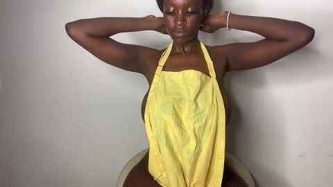 Snapshot of betty_fire_ chatting on 11.11.25 Adah online show from 11.11.25