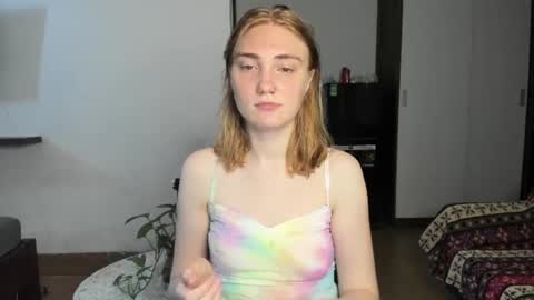 Snapshot of betty_witchy chatting on 06.21.26 Dory make me happier online show from 06.21.26