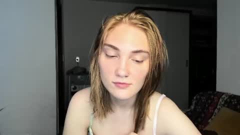 Snapshot of betty_witchy chatting on 06.28.26 Dory make me happier online show from 06.28.26