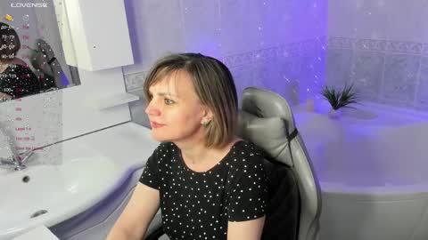 Snapshot of bettygibsonn chatting on 03.24.26 Betty online show from 03.24.26