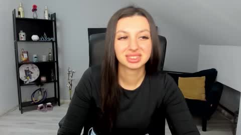 bettyjamess online show from 11.10.25