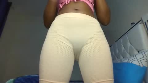 Snapshot of beverlyne5 chatting on 02.04.26 beverly online show from 02.04.26