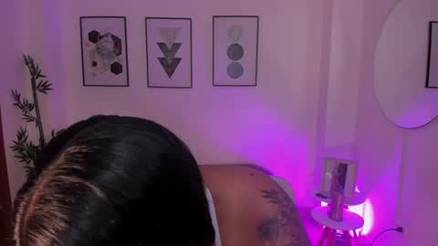 beverlyy johnson online show from 11.22.25