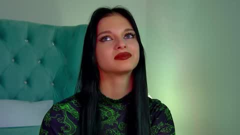 Snapshot of beverlyyork chatting on 02.04.25 Beverly online show from 02.04.25