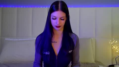 Snapshot of beverlyyork chatting on 03.09.25 Beverly online show from 03.09.25