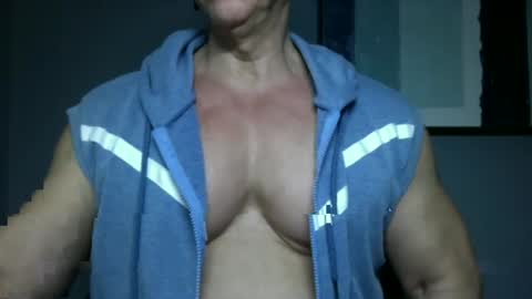 BGDKMUSCLEGUY - SELECTED BY CHATURBATE AS A TOP BROADCASTER FOR 2023 online show from 01.21.25