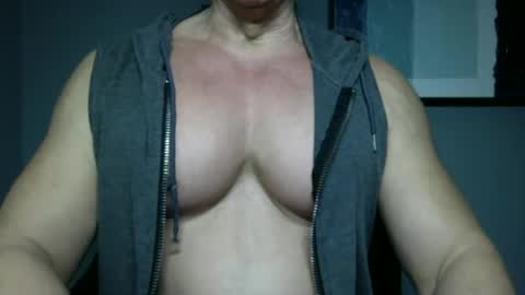 BGDKMUSCLEGUY - SELECTED BY CHATURBATE AS A TOP BROADCASTER FOR 2023 online show from 01.27.25