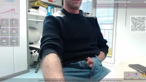 My name is David and if you like public exhibitions you wont be disappointed with me LoL - My favorite vibes is 44  online show from 02.06.25