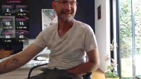 Snapshot of bi_french69 chatting on 07.17.26 My name is David and if you like public exhibitions you wont be disappointed with me LoL - My favorite vibes is 44 online show from 07.17.26