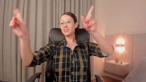 Snapshot of bianca_1035 chatting on 11.27.25 Bian online show from 11.27.25