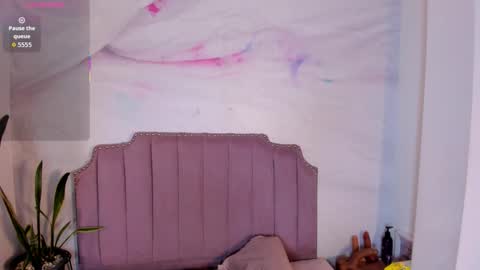 Snapshot of bianca_angel_ chatting on 11.18.25 bianca_angel_ online show from 11.18.25