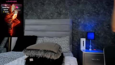 Snapshot of bianca_bella_ chatting on 12.22.25 BESHA... online show from 12.22.25