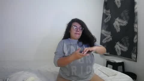 Bianca Tuesday to Sunday from 2am to 6am UTC-5 online show from 04.09.26