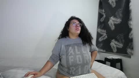 Bianca Tuesday to Sunday from 2am to 6am UTC-5 online show from 05.13.26