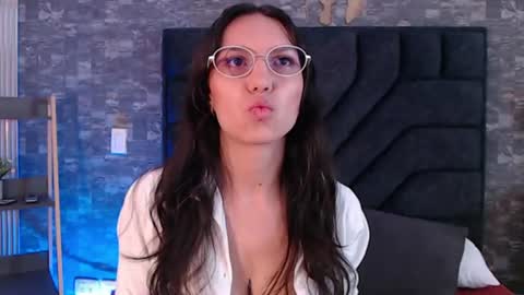 Snapshot of bianca_ks chatting on 06.29.26 Bianca online show from 06.29.26