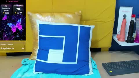 Snapshot of bianca_spear chatting on 03.11.25 bianca_spear online show from 03.11.25