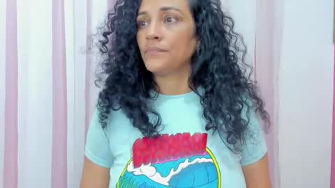 Snapshot of bianca_spear chatting on 12.21.25 bianca_spear online show from 12.21.25