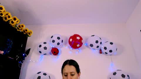 Snapshot of biancamirage1 chatting on 07.15.26 Bianca Mirage online show from 07.15.26