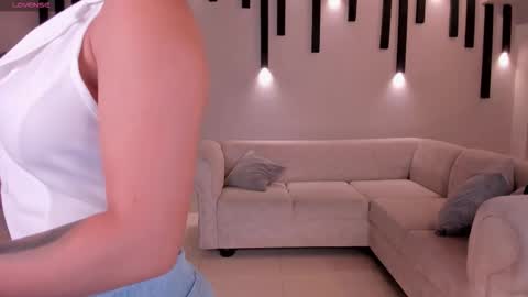 Snapshot of biancapierce_ chatting on 10.14.25 Bianca Pierce online show from 10.14.25