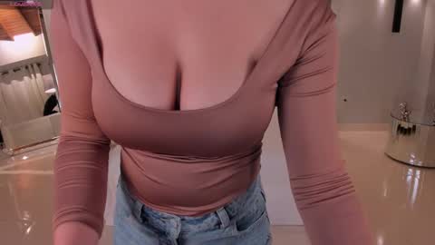 Snapshot of biancapierce_ chatting on 11.12.25 Bianca Pierce online show from 11.12.25