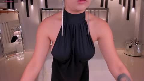 Snapshot of biancapierce_ chatting on 11.24.25 Bianca Pierce online show from 11.24.25