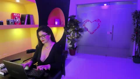 Bianca Royalle online show from 04.24.26
