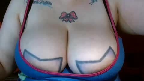 Snapshot of bianka_star_ chatting on 01.04.25 bianca online show from 01.04.25