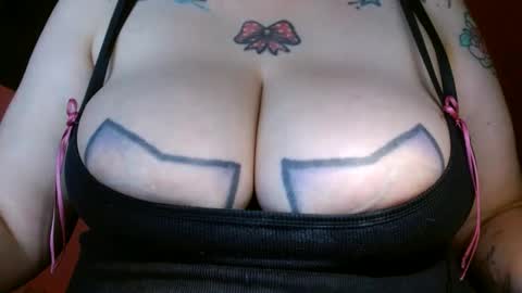 Snapshot of bianka_star_ chatting on 01.23.25 bianca online show from 01.23.25