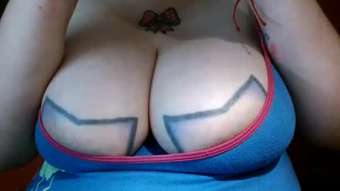 Snapshot of bianka_star_ chatting on 01.28.25 bianca online show from 01.28.25