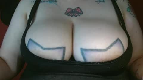 Snapshot of bianka_star_ chatting on 02.10.25 bianca online show from 02.10.25