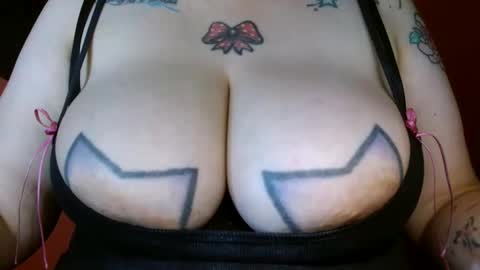 Snapshot of bianka_star_ chatting on 02.22.25 bianca online show from 02.22.25