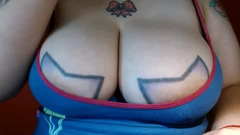 Snapshot of bianka_star_ chatting on 03.11.25 bianca online show from 03.11.25