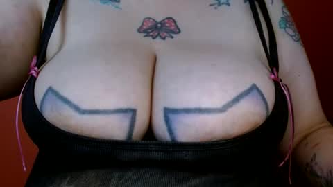 Snapshot of bianka_star_ chatting on 09.16.25 bianca online show from 09.16.25