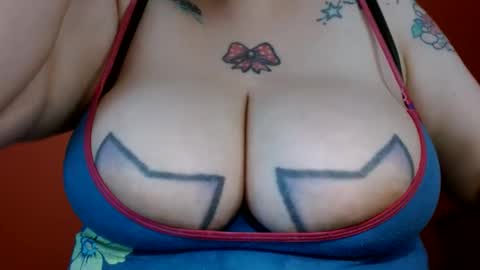 Snapshot of bianka_star_ chatting on 10.01.25 bianca online show from 10.01.25