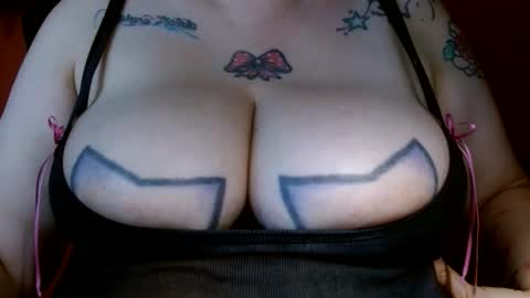 Snapshot of bianka_star_ chatting on 12.02.25 bianca online show from 12.02.25