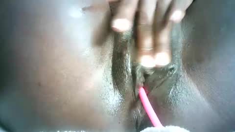 pretty online show from 02.14.25