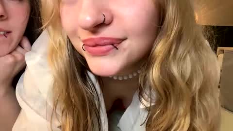 Ellie  online show from 03.20.26