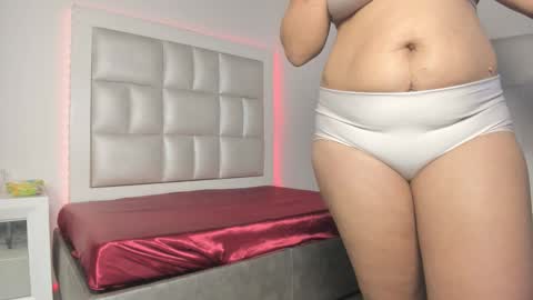 Snapshot of bibiana_js_ chatting on 11.04.25 bibiana_js_ online show from 11.04.25