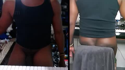 Snapshot of bicepsandfrot chatting on 10.14.25 BicepsandFrot online show from 10.14.25