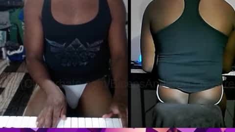 Snapshot of bicepsandfrot chatting on 11.02.25 BicepsandFrot online show from 11.02.25