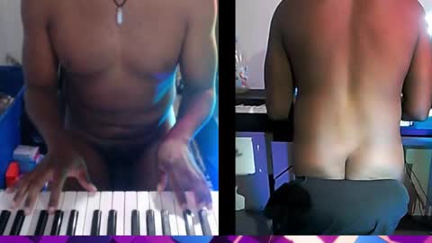 Snapshot of bicepsandfrot chatting on 11.26.25 BicepsandFrot online show from 11.26.25