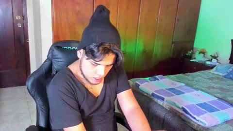 Logan Sprouse online show from 12.22.25