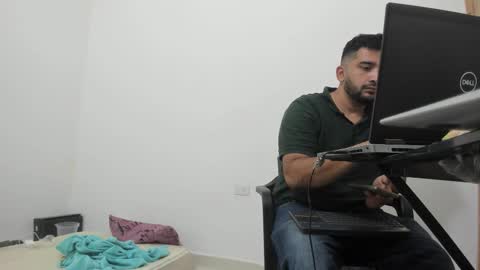 Snapshot of big_dad69 chatting on 12.16.25 Tommy online show from 12.16.25