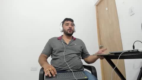 Snapshot of big_dad69 chatting on 12.21.25 Tommy online show from 12.21.25