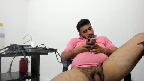 Snapshot of big_dad69 chatting on 01.12.26 Tommy online show from 01.12.26