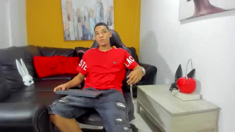 big_jhoonss_ online show from 10.20.25
