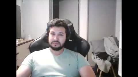 latinBoyHuge online show from 12.23.24